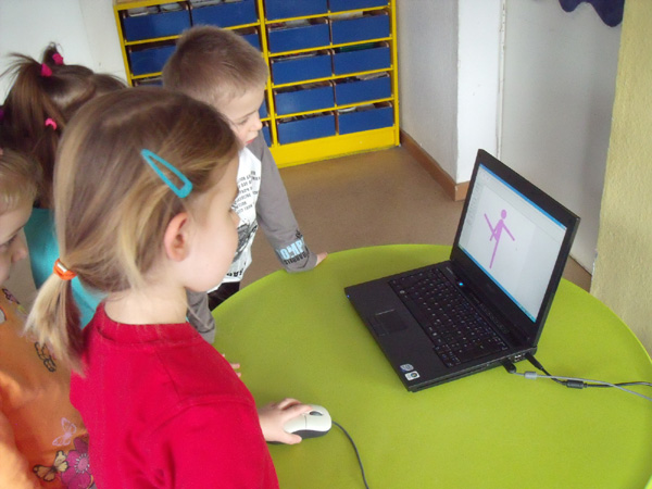 Die Kinder in der Berliner Kita Schneckenhaus wurden zu Regisseuren über Strichmännchen und konnten eigene kleine Filme erstellen Die Kinder in der Berliner Kita Schneckenhaus wurden zu Regisseuren über Strichmännchen und konnten eigene kleine Filme erstellen